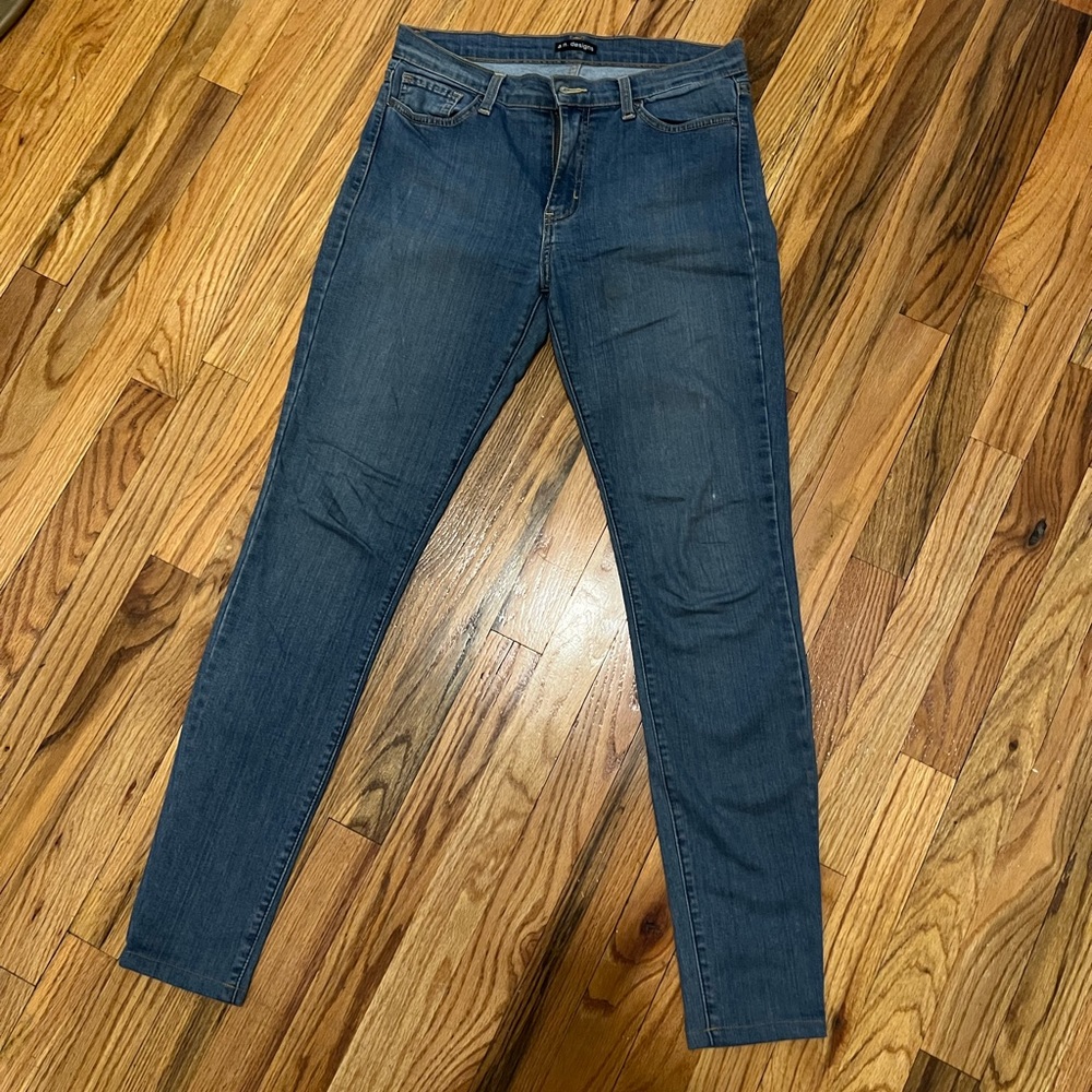 A. N. Designs mid-rise super soft jeans, size 6